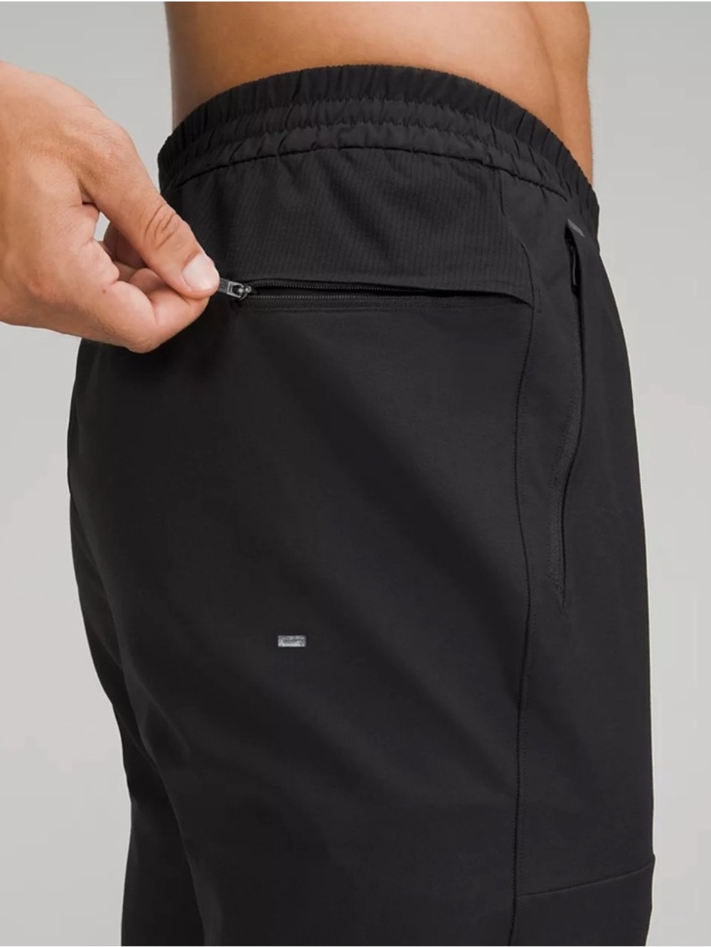 Lululemon mens LTT license to train textured joggers size XL black Pristine LN